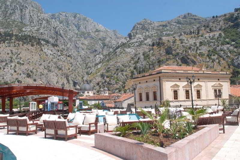 Historic Boutique Hotel Cattaro Exterior photo